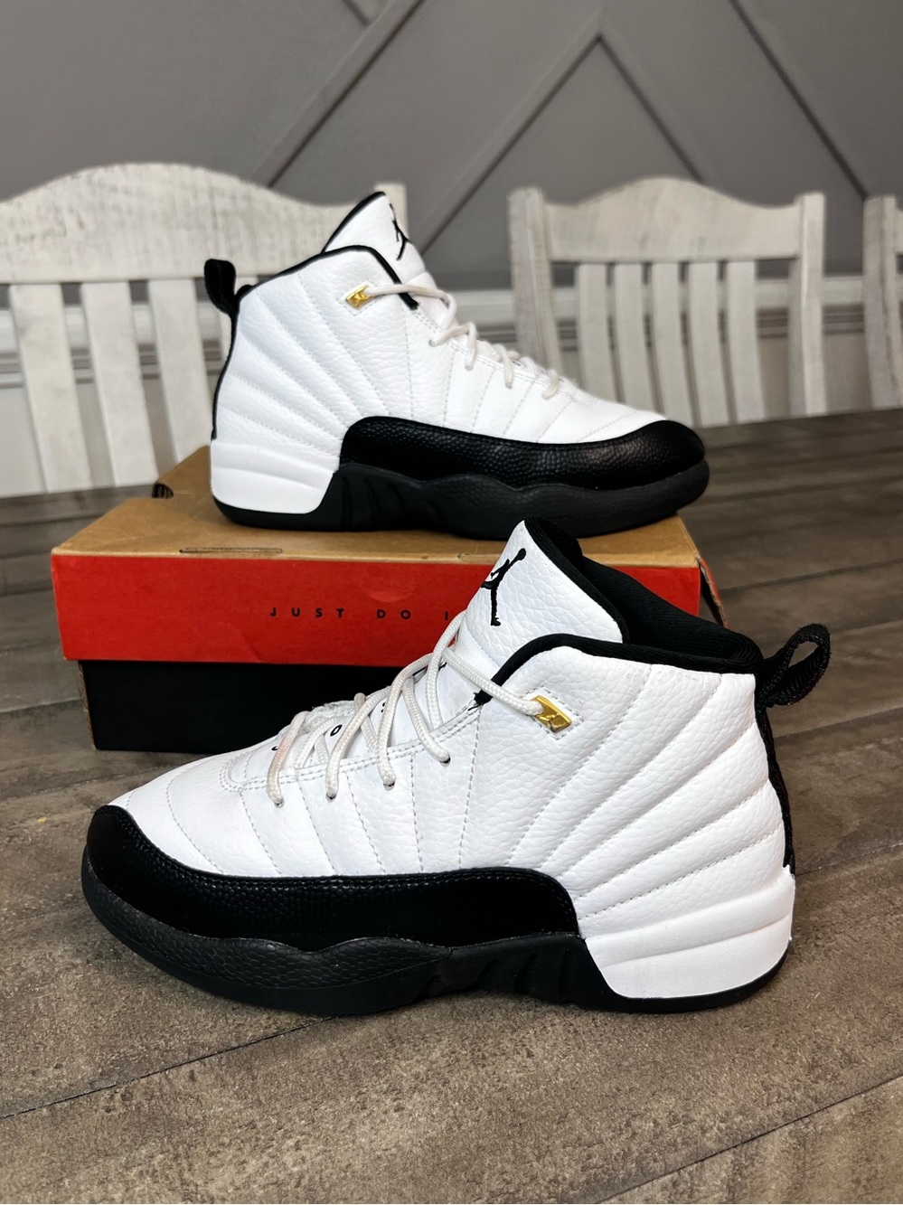 Nike Air Jordan 12 Retro Taxi 2025 White Black Kids Sz 2 Y